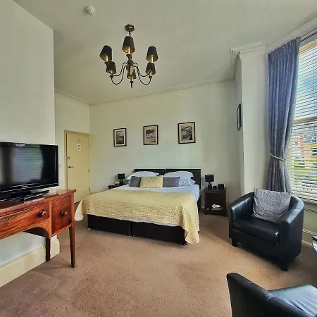 Rowntree 4* Scarborough