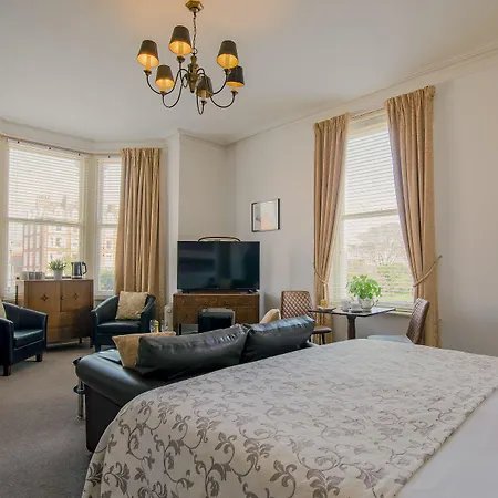 Rowntree 4*