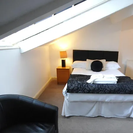 Rowntree Hotel 4*