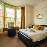 Rowntree Hotell 4*